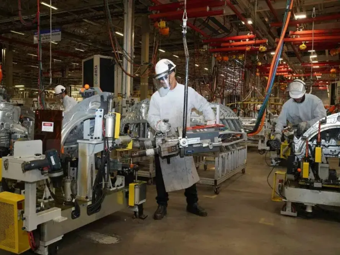 想加班，先投票：中国企业出海如何反内卷？